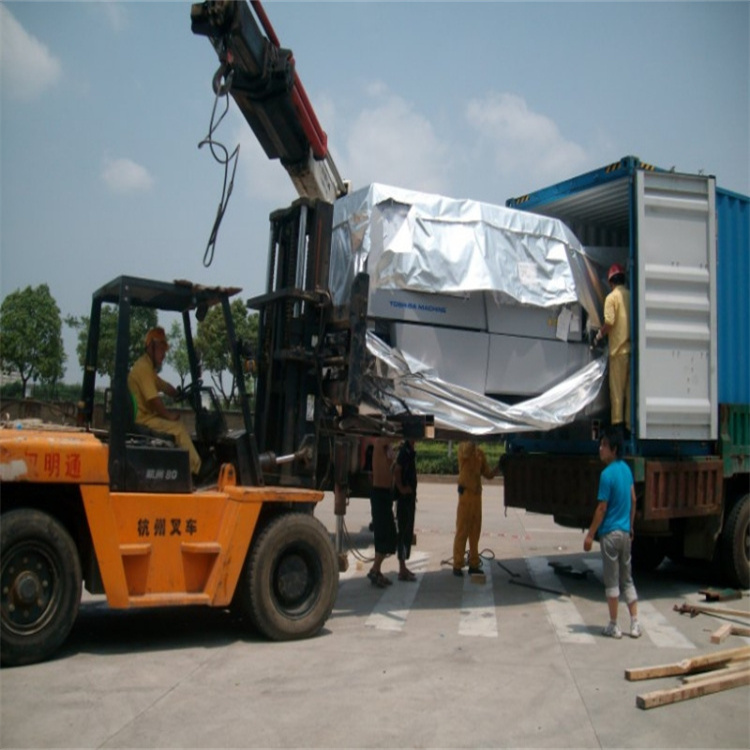 解放附近的随车吊出租服务：选择指南与注意事项