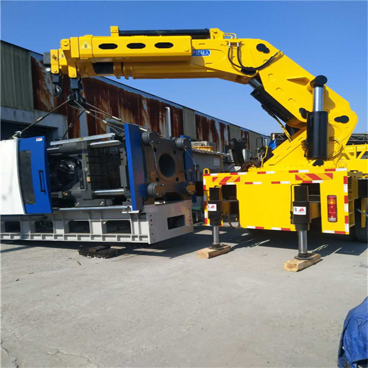 解放 大吨位折臂吊出租费用解析：一小时租赁多少钱