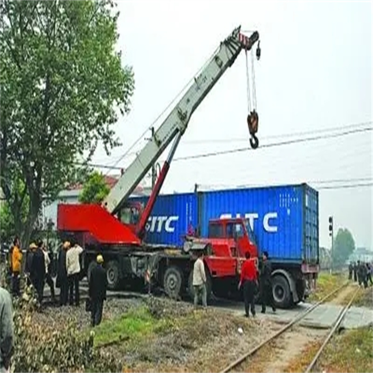 解放如何快速找到附近的吊车救援公司